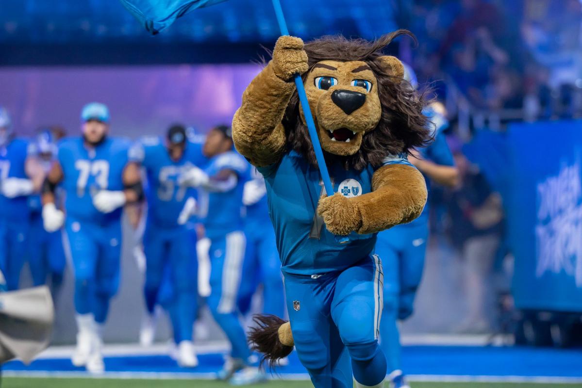 Detroit Lions Mascot - The Story of Roary